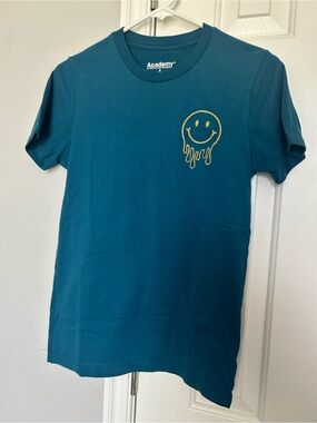 Woman’s Teal Smiley Drip “World Okayest Mom” shirt